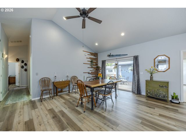 2911 SHIRLEY St, Eugene, OR 97404
