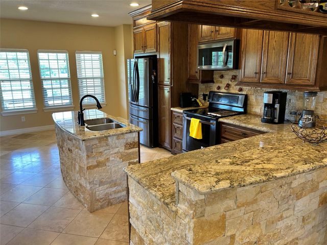 6814 Millstone Drive, Navasota, TX 77868