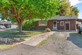 221 Ortega Street, Eagle Point, OR 97524