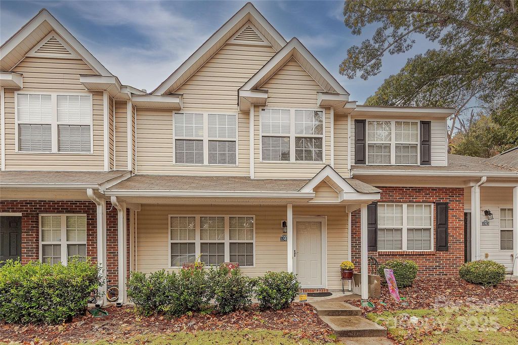 1581 Maypine Commons Way, Rock Hill, SC 29732