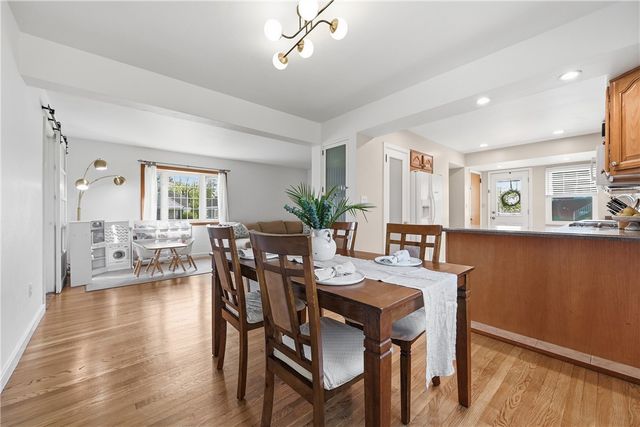 835 Wible Run Rd, Shaler, PA 15209