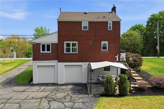 835 Wible Run Rd, Shaler, PA 15209