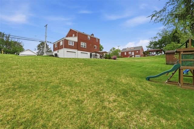835 Wible Run Rd, Shaler, PA 15209