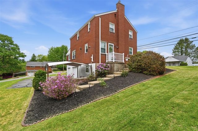 835 Wible Run Rd, Shaler, PA 15209