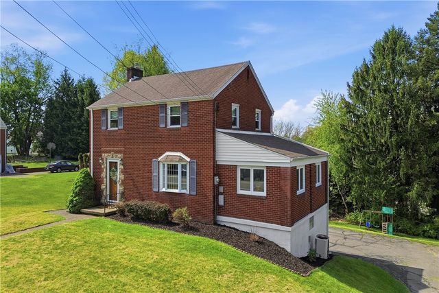 835 Wible Run Rd, Shaler, PA 15209