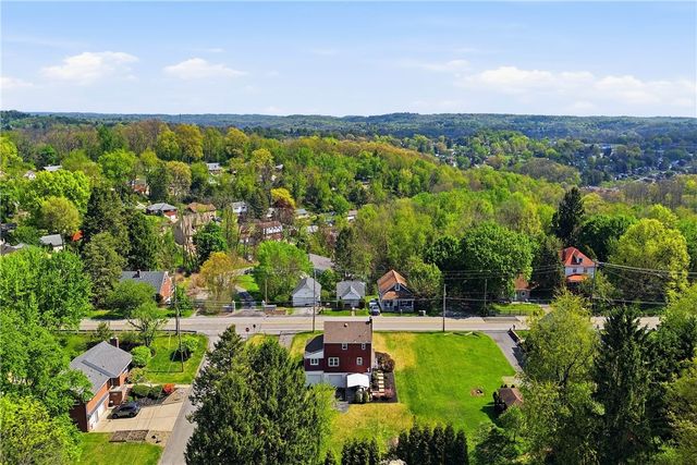 835 Wible Run Rd, Shaler, PA 15209