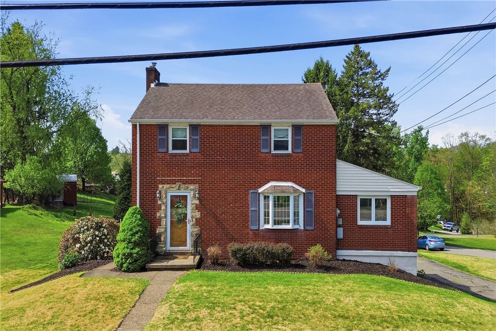 835 Wible Run Rd, Shaler, PA 15209