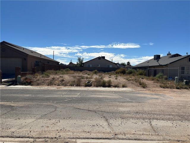 2642 Pasadena Avenue, Kingman, AZ 86401