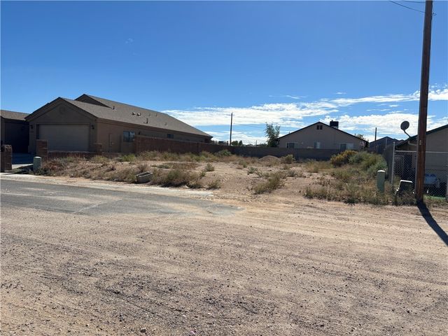 2642 Pasadena Avenue, Kingman, AZ 86401