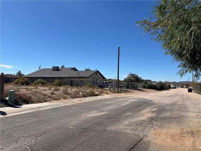 2642 Pasadena Avenue, Kingman, AZ 86401