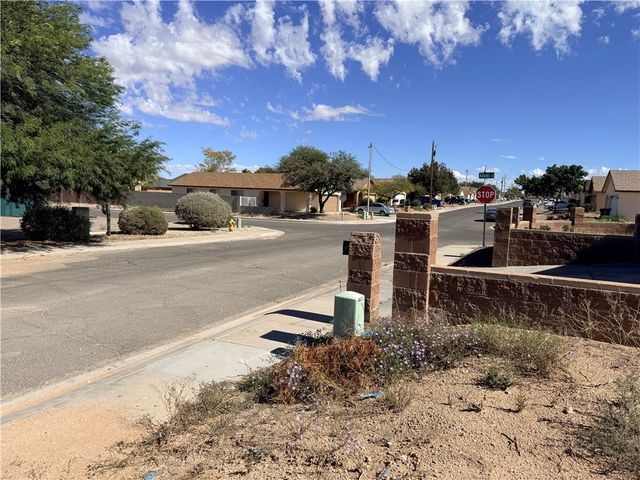 2642 Pasadena Avenue, Kingman, AZ 86401