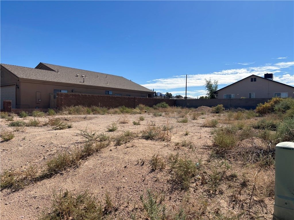 2642 Pasadena Avenue, Kingman, AZ 86401