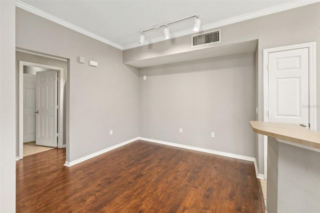 5501 ROSEHILL ROAD 103, Sarasota, FL 34233