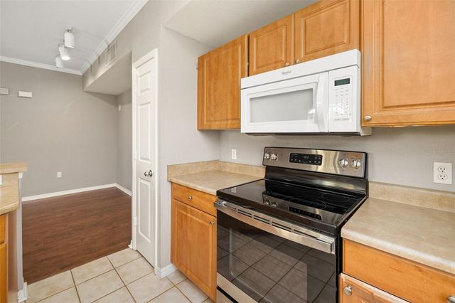 5501 ROSEHILL ROAD 103, Sarasota, FL 34233