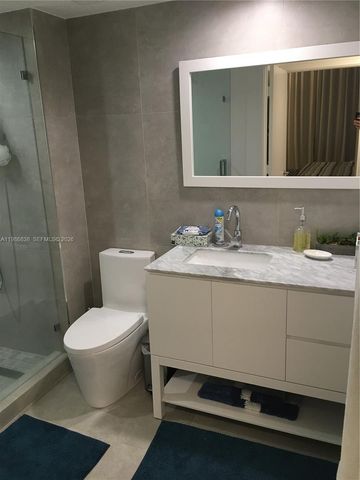 335 S Biscayne Blvd 3910, Miami, FL 33131