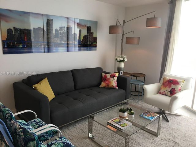 335 S Biscayne Blvd 3910, Miami, FL 33131