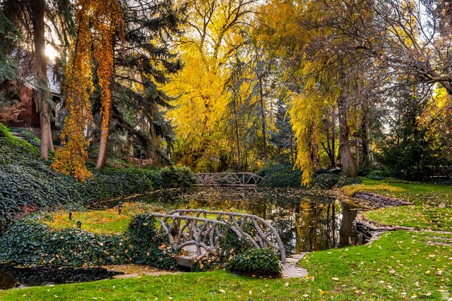 1220 E YALE AVE, Salt Lake City, UT 84105