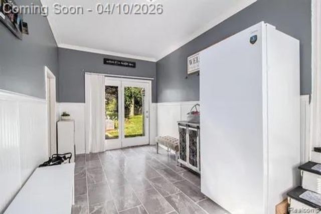 371 Hillcliff Drive, Waterford Charter Township, MI 48328