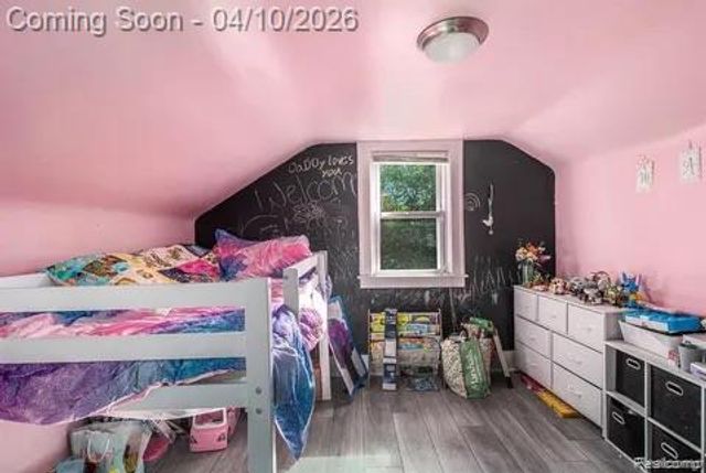 371 Hillcliff Drive, Waterford Charter Township, MI 48328