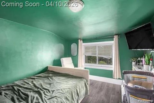 371 Hillcliff Drive, Waterford Charter Township, MI 48328