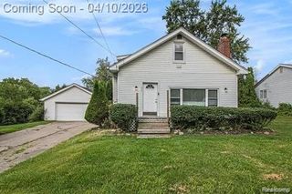 371 Hillcliff Drive, Waterford Charter Township, MI 48328