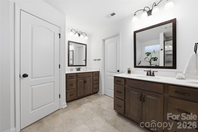 607 Southstone Drive, Matthews, NC 28104