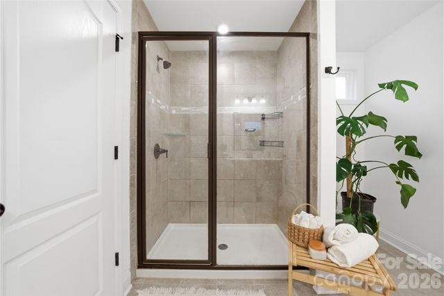 607 Southstone Drive, Matthews, NC 28104