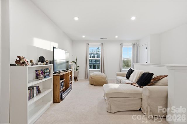 607 Southstone Drive, Matthews, NC 28104