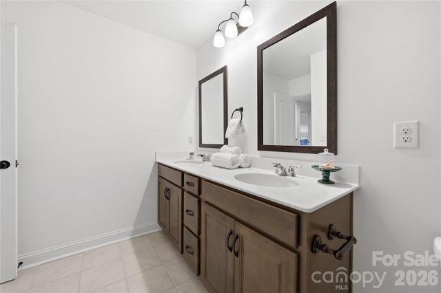 607 Southstone Drive, Matthews, NC 28104