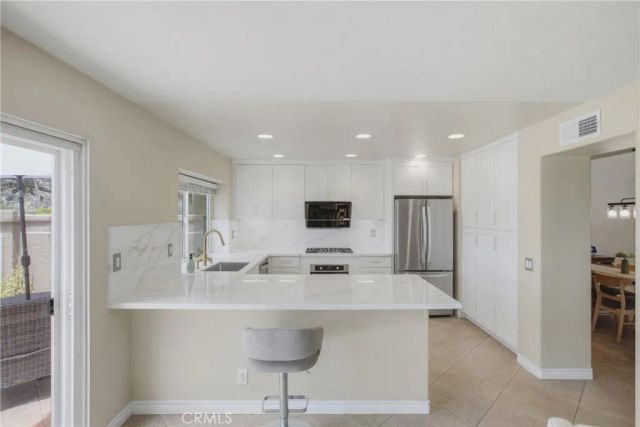 33 Fuente, Rancho Santa Margarita, CA 92688