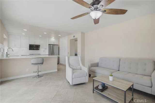 33 Fuente, Rancho Santa Margarita, CA 92688
