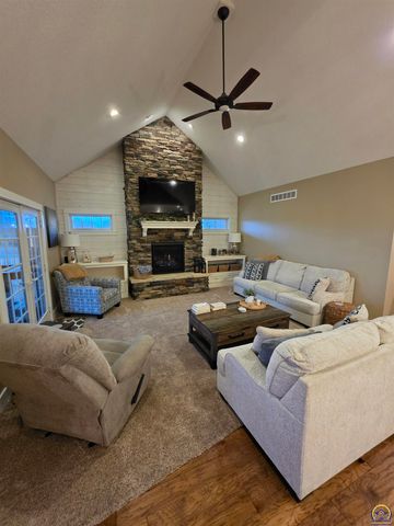 5 Locust Lane, Emporia, KS 66801