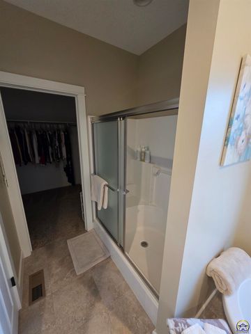 5 Locust Lane, Emporia, KS 66801