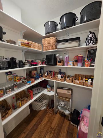 5 Locust Lane, Emporia, KS 66801