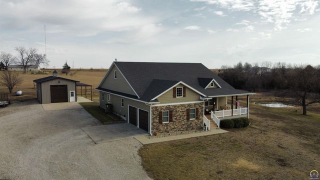 5 Locust Lane, Emporia, KS 66801