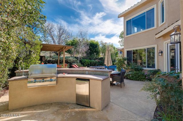 5332 Via Dolores, Newbury Park, CA 91320