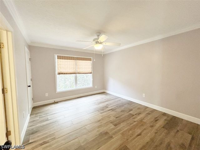 122 Leawood CIR, Naples, FL 34104