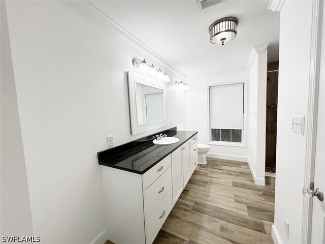 122 Leawood CIR, Naples, FL 34104