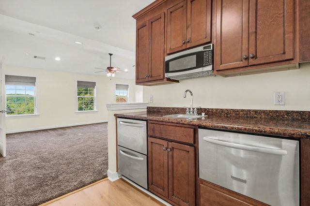 1414 Chantilly Ln, Franklin, TN 37067