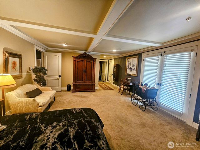 23618 SE Tiger Mountain Road, Issaquah, WA 98027