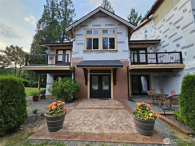 23618 SE Tiger Mountain Road, Issaquah, WA 98027