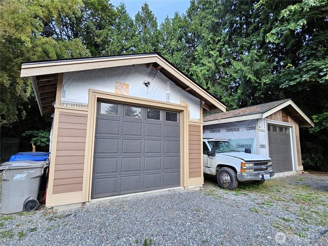 23618 SE Tiger Mountain Road, Issaquah, WA 98027