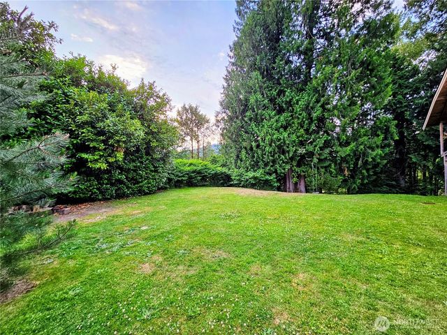 23618 SE Tiger Mountain Road, Issaquah, WA 98027