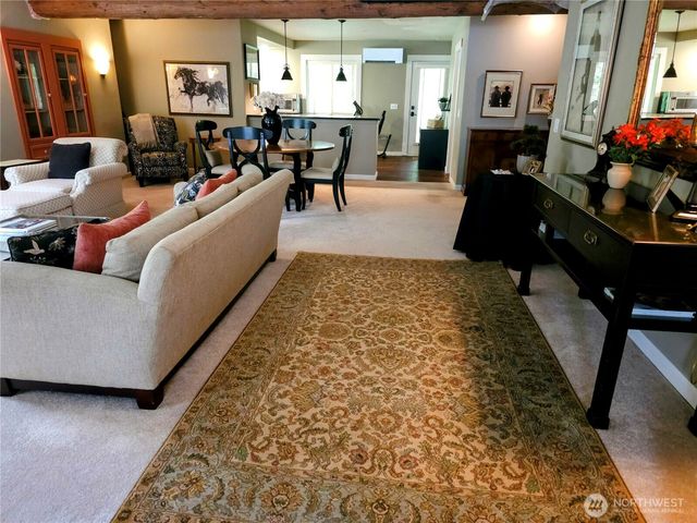 23618 SE Tiger Mountain Road, Issaquah, WA 98027