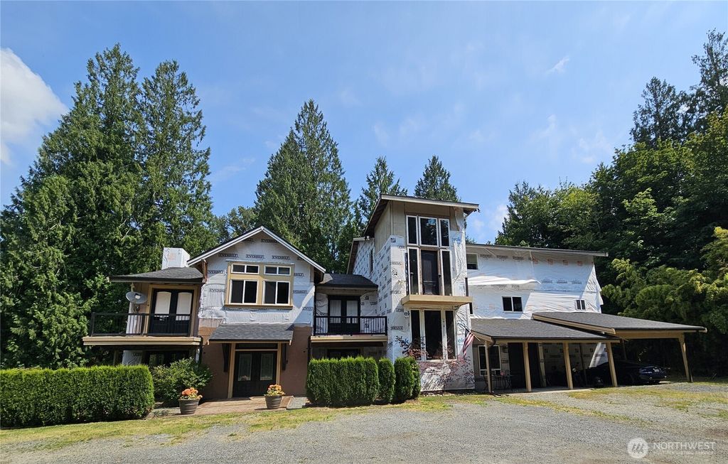 23618 SE Tiger Mountain Road, Issaquah, WA 98027