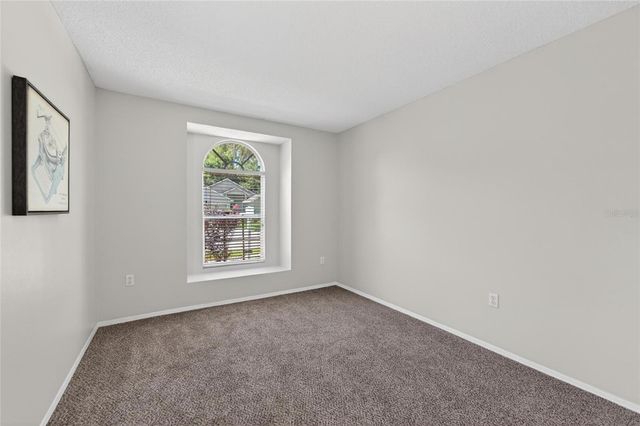 418 HENDERSON AVENUE, Seffner, FL 33584