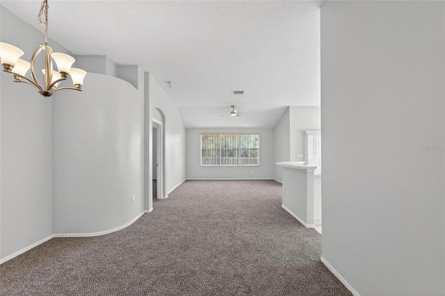 418 HENDERSON AVENUE, Seffner, FL 33584