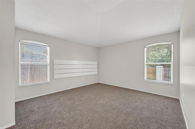 418 HENDERSON AVENUE, Seffner, FL 33584