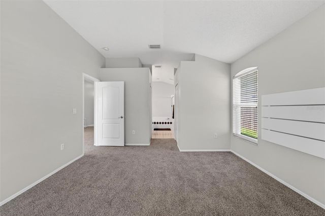418 HENDERSON AVENUE, Seffner, FL 33584