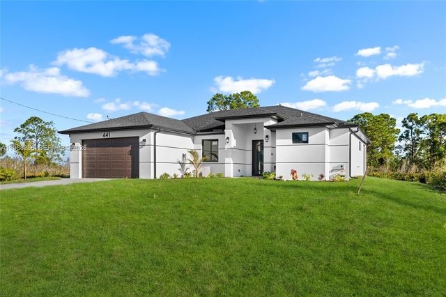 641 Camilla, Lehigh Acres, FL 33974